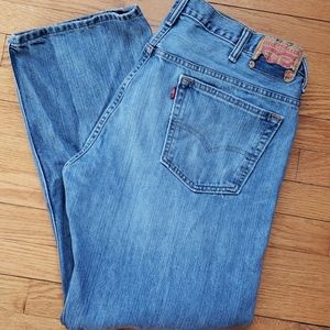 Men's Levi Jeans